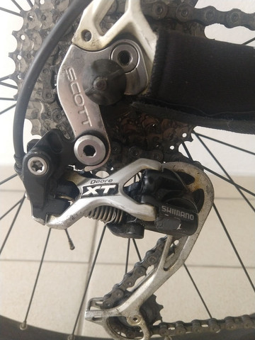 Bicicleta Scott + capacete Specialized - Foto 2