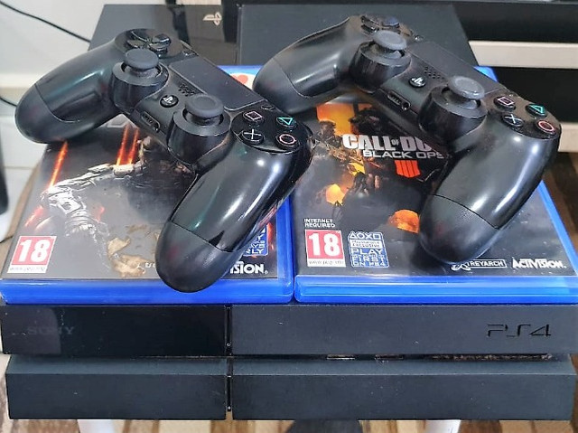 Ps4 - Sony Playstation 4 Fat 500GB - Preto - 2 Controles