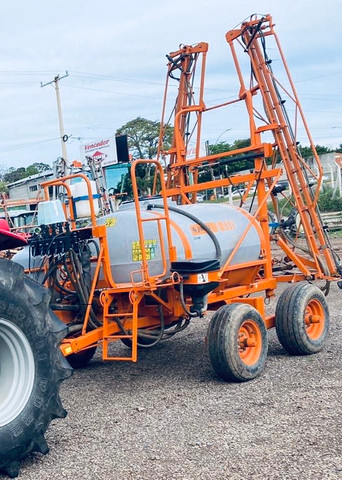 Pulverizador agrícola de barras