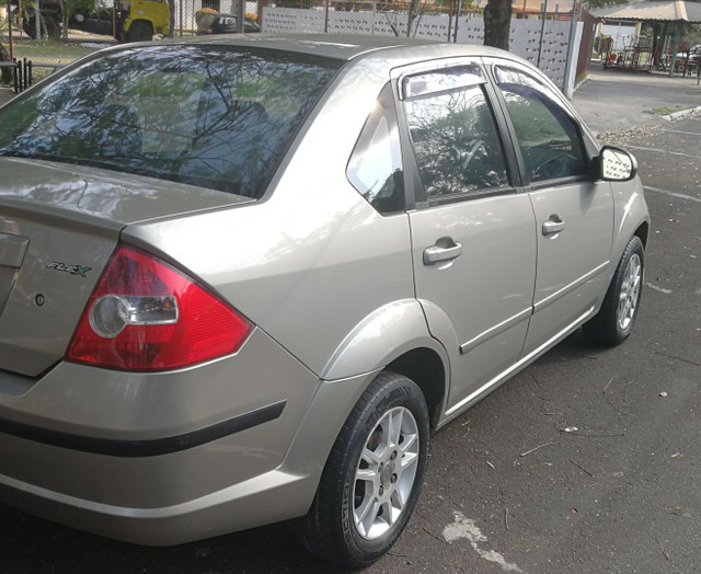 Fiesta 1.6 class - Foto 3