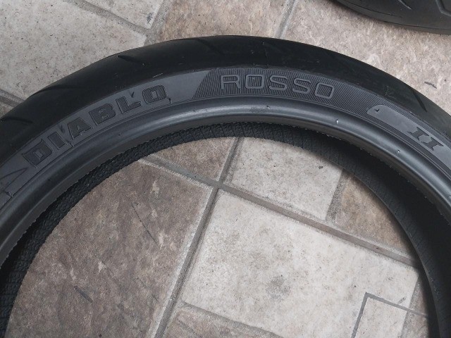 pneu usado pirelli diablo rosso 2  120/70-17 - Foto 4
