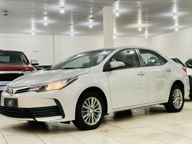 Toyota Corolla 2019 em Araucária - Usados e Seminovos