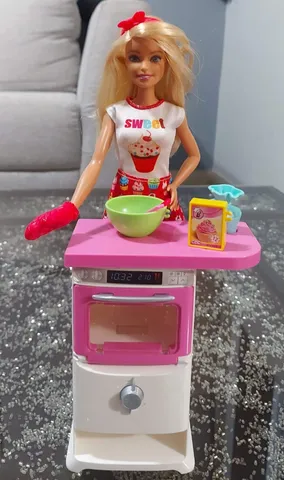 Mini Cozinha Boneca Barbie Completa Armario Geladeira Menina