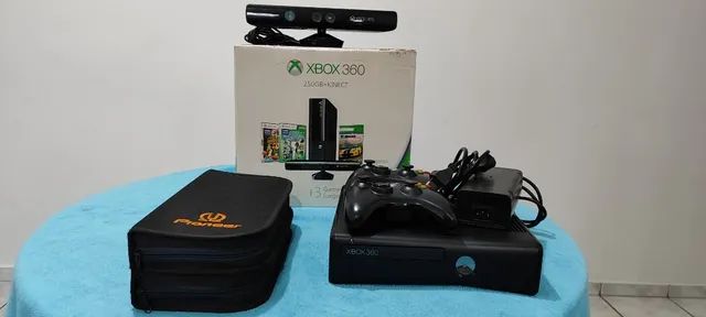 XBOX 360 COM KINECT, DOIS CONTROLES E ALGUNS JOGOS - Videogames - Setor  Central, Goiânia 1252639630