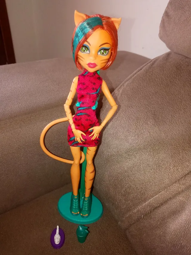 Boneca Monster High Clawdeen Freaky fiel trip incompleta, usada