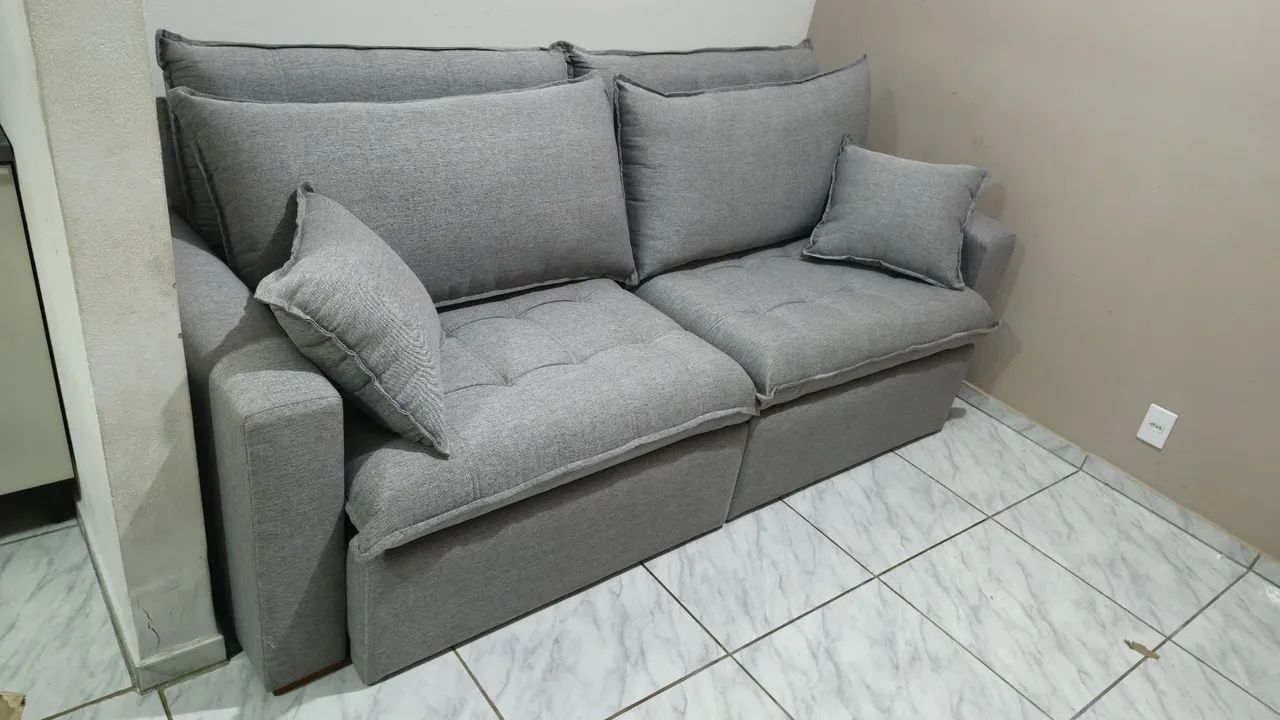 Otimize seu espaço com um sofá cama muito confortável 