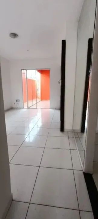Vendo casa com 3 quartos na Expansão 
