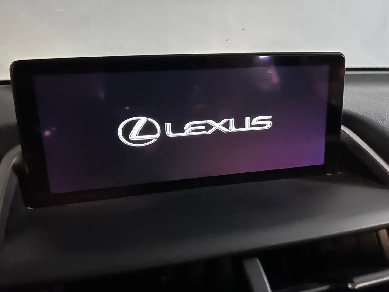 Lexus NX-300 F-sport 2.0 16V 238cv Aut., foto 17 de 20