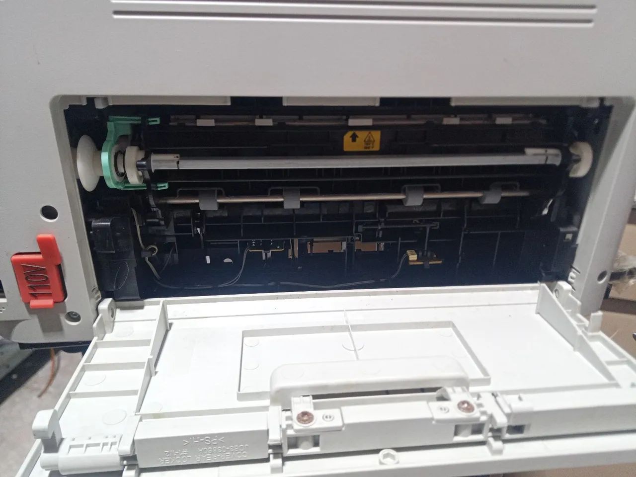 Vendo impressora a laser Samsung CLP 365w com defeito por  300 reais - Foto 5