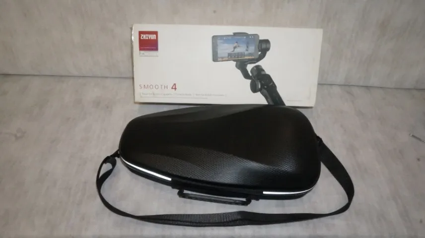 Gimbal Zhiyun Smooth 4 Estabilizador de imagem