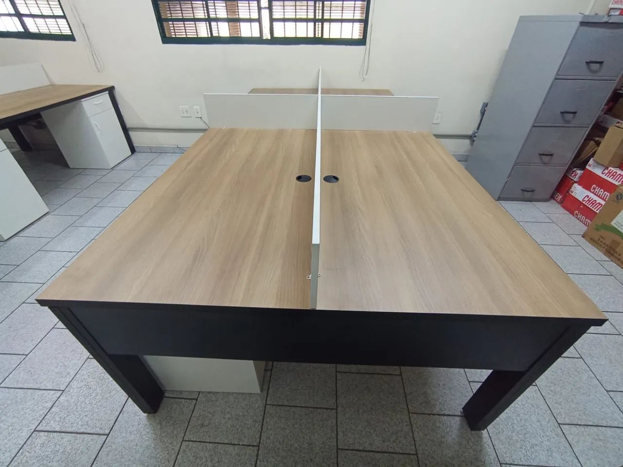 New straight workstation, 4 positions.