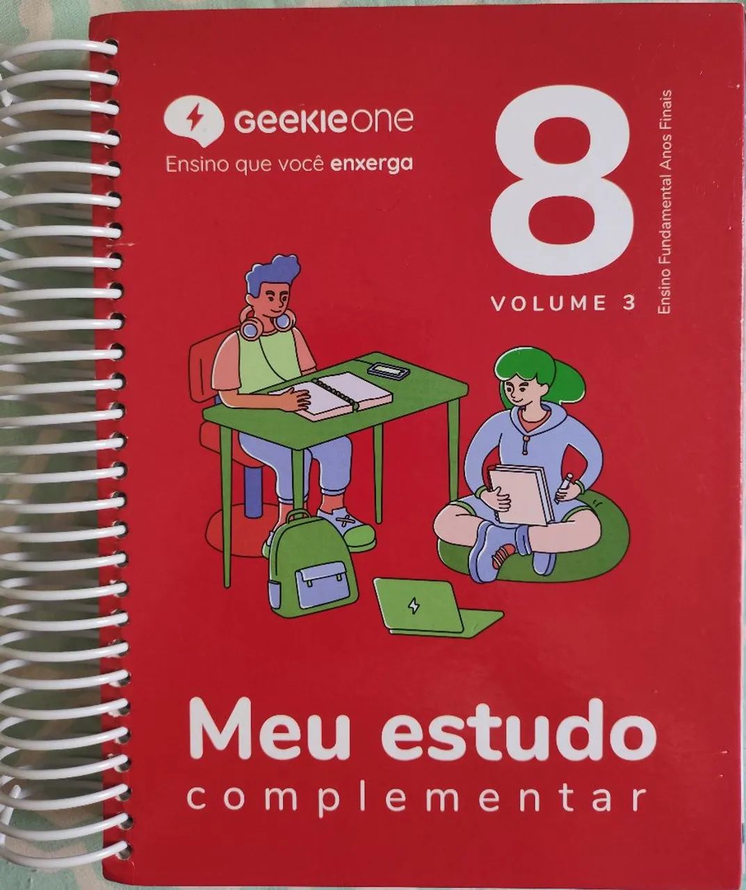 Livros Usados GEEKIE ONE 8° ano - Vol 1, 2 e 3 + Caderno do Aluno - Foto 4