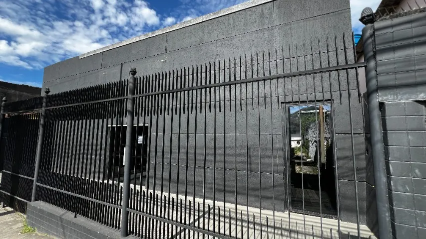 Galpão -  Igreja - c/ Banheiros, Salas e Cantina - Teresópolis - RJ