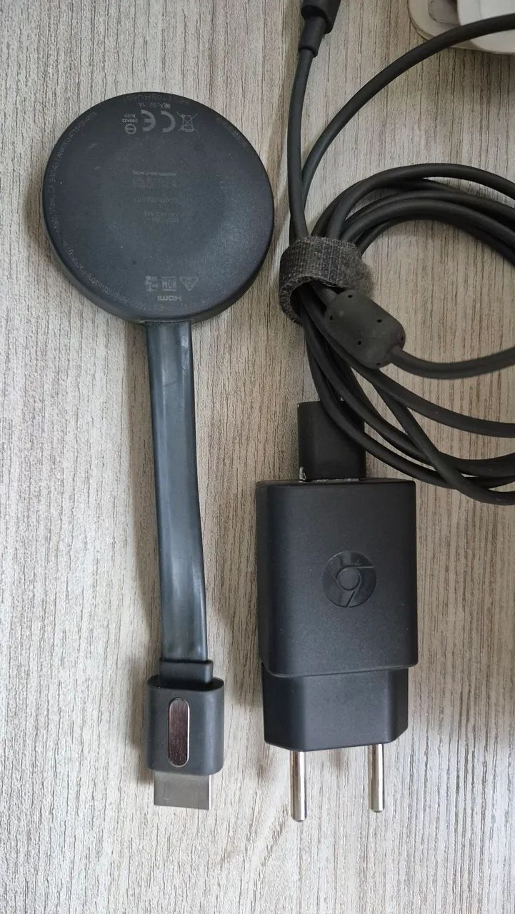 Chromecast Gen2 com carregador e cabos originais  - Foto 2