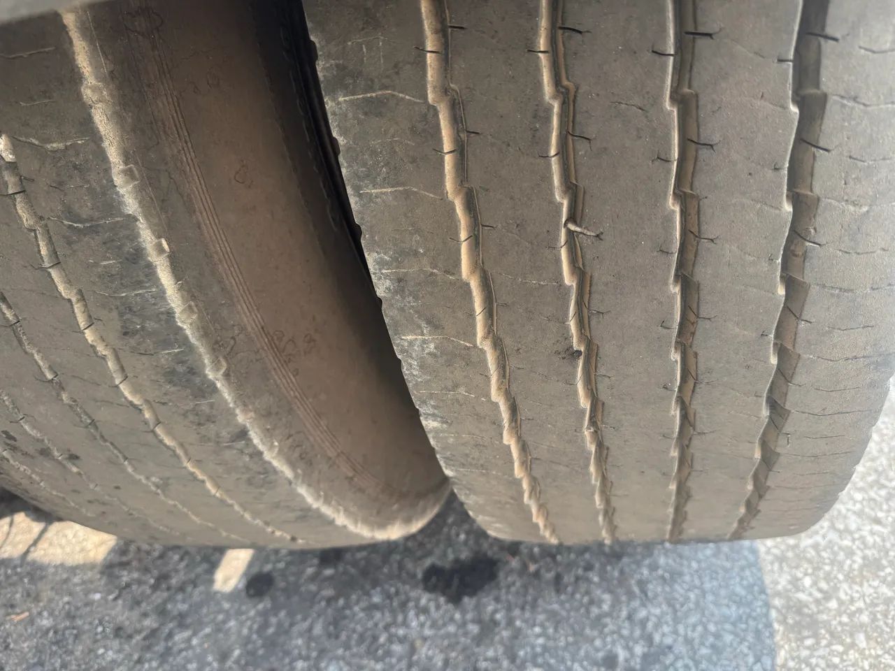 Carreta Bitrem tanque Randon  Mercedes axor 2035 - Foto 7