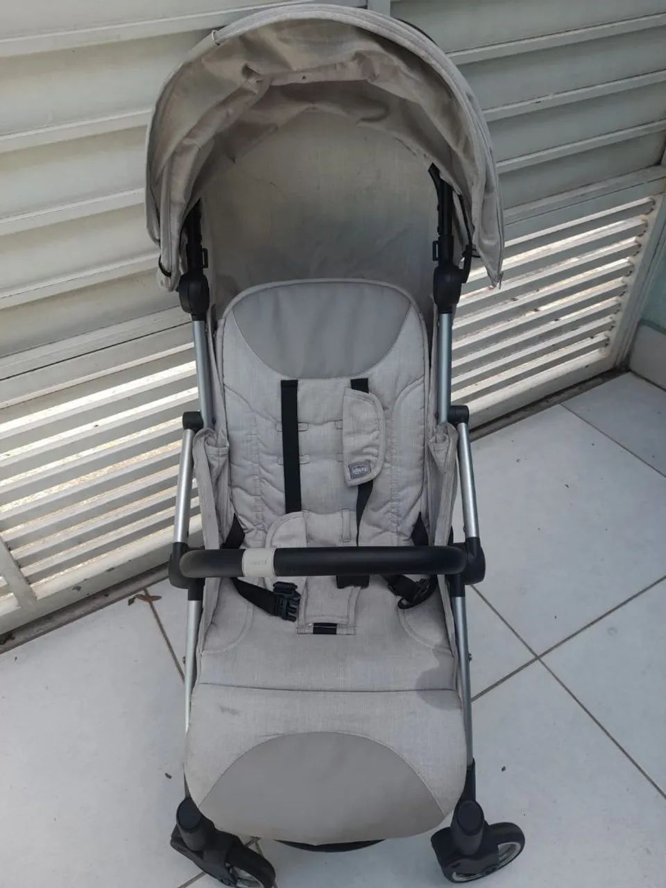 Carrinho de bebê CHICCO dobráve l(USADO) - Foto 2