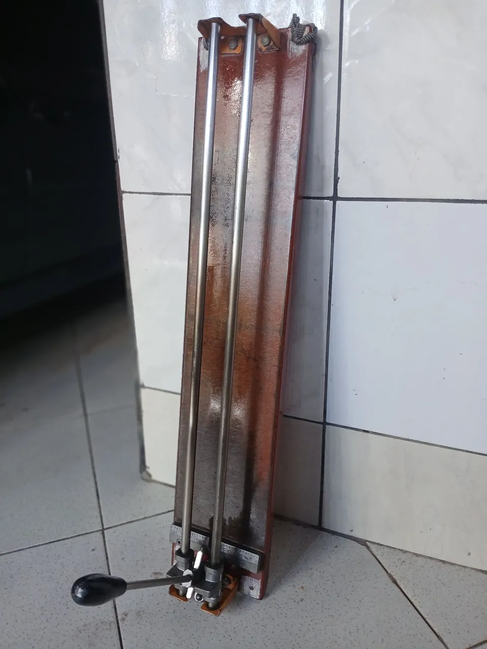 Cortador manual de pisos e revestimentos