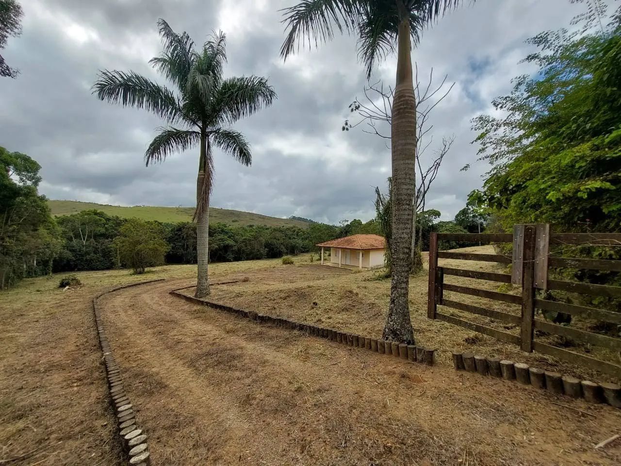 Granja (Bairro Grama, Juiz de Fora, MG)