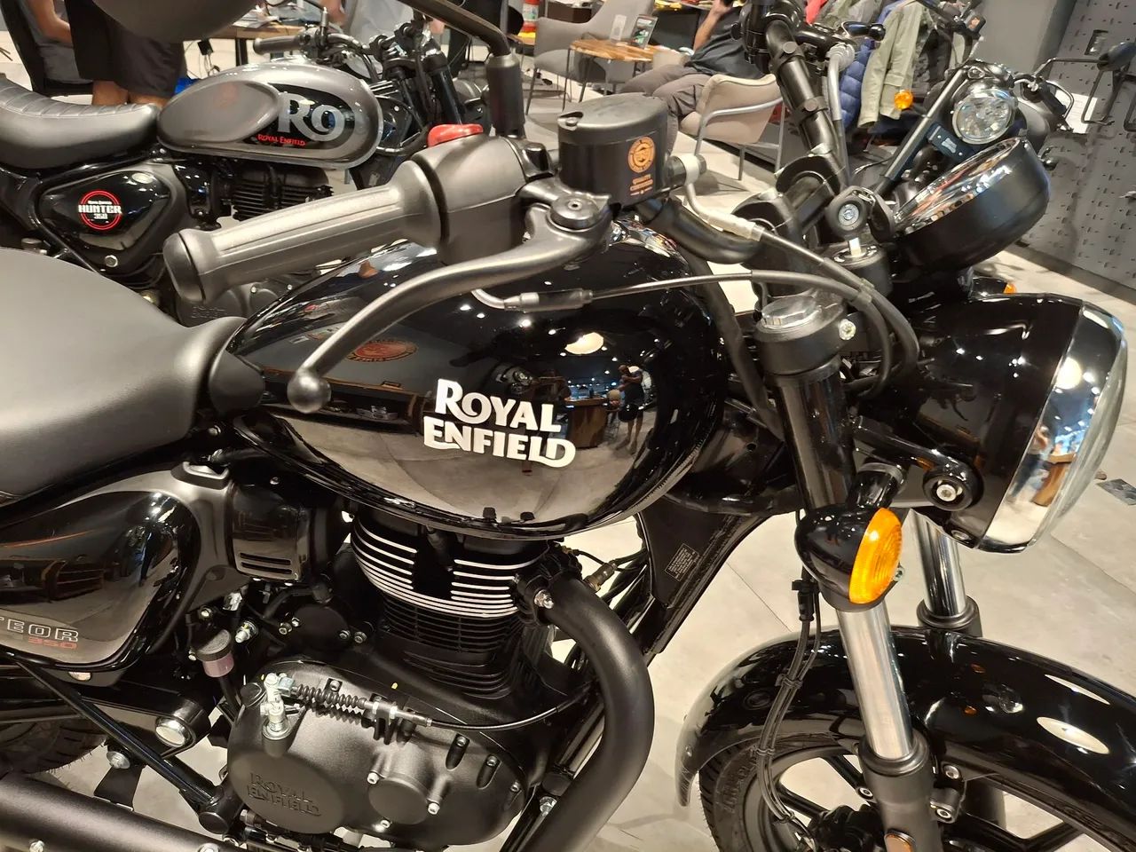 Meteor FireBall Black 350cc - Amanda  - Foto 4