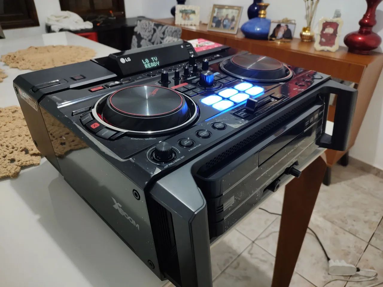 Som LG XBOOM  CM 9950 profissional com Bluetooth e CD Player