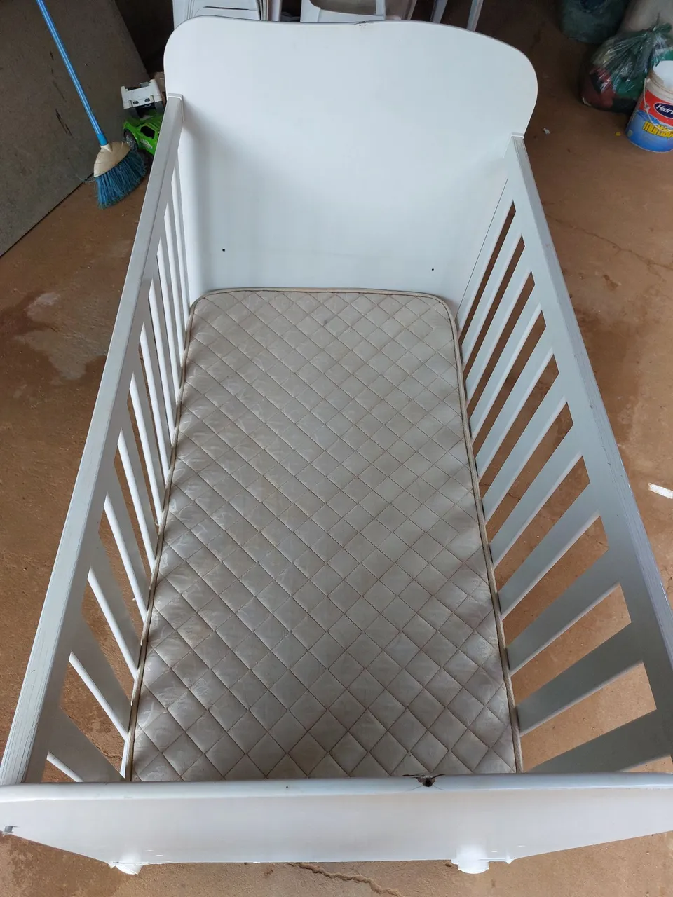 Berço Branco com Colchão