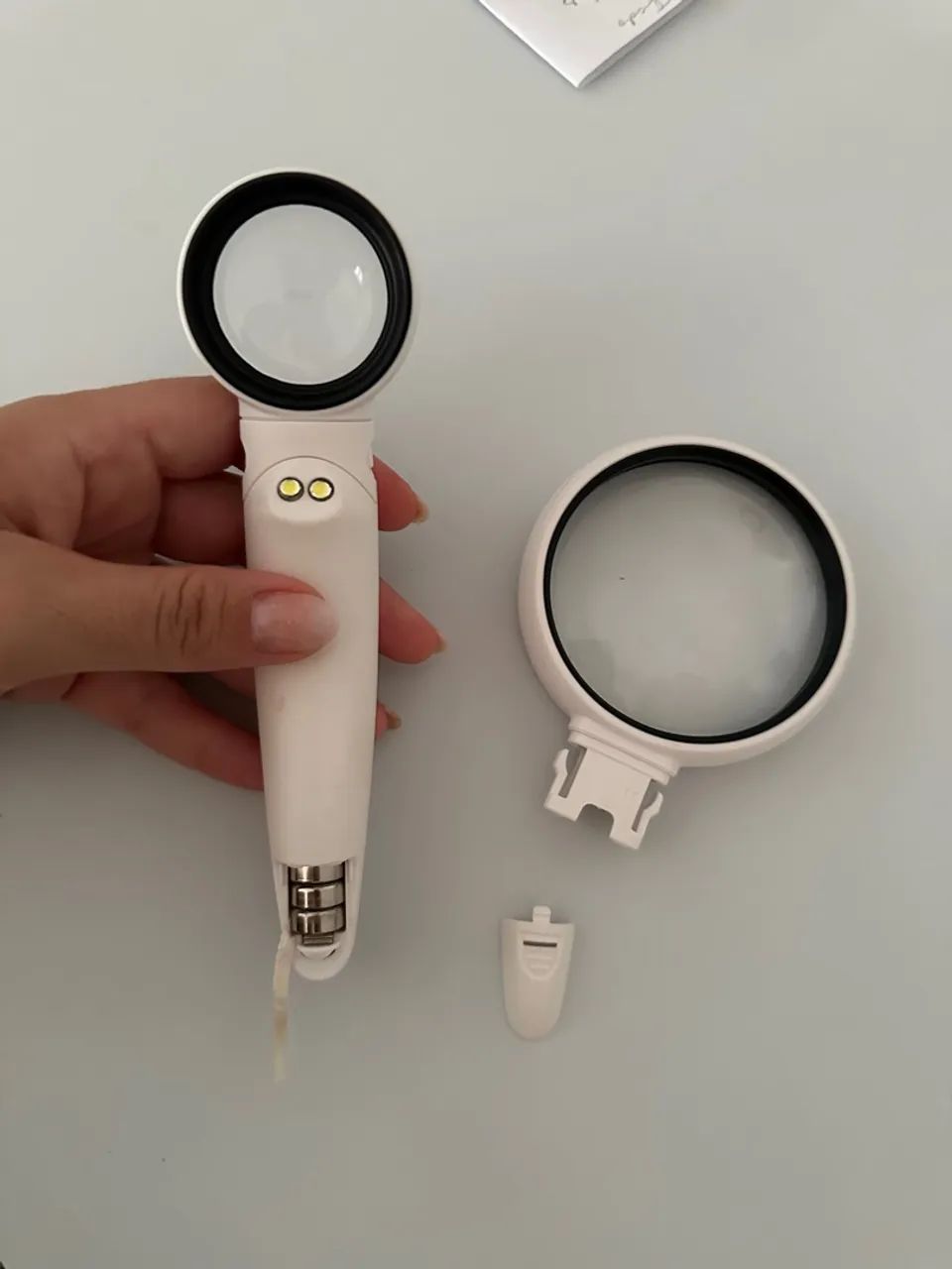 Lupa com LED e 2 lentes  - Foto 4