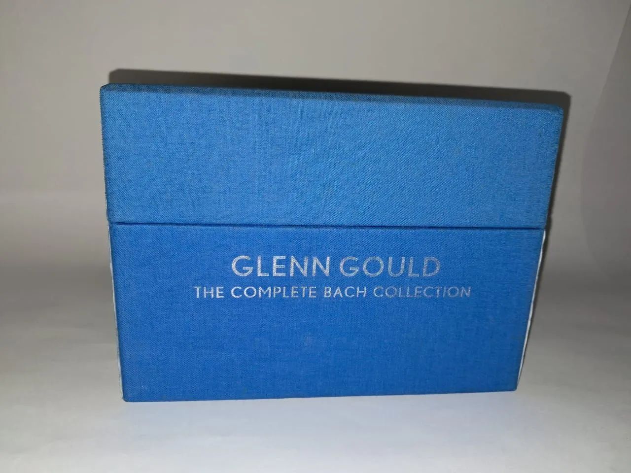 Caixa c/ 38 cds + 6 dvds