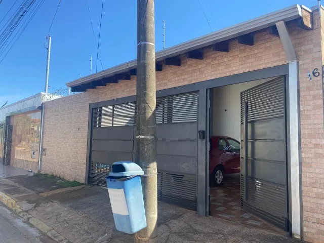 Casa com piscina no condomínio Silvestre, com 3 quartos