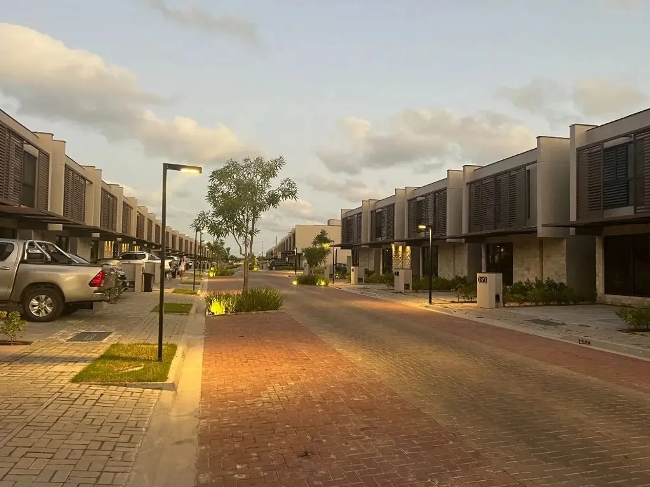 Valor de Super OPORTUNIDADE! CASA LUXO 4Suites/177m2 para VENDA ou ALUGUEL - Intermares -