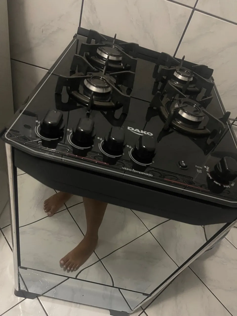 Fogão Dako com Design Moderno e Eficiência