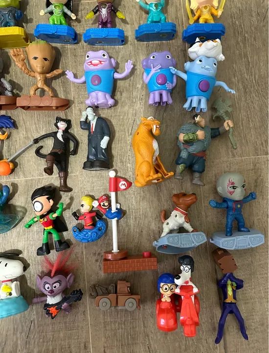 Kit Brinquedos bonecos coleção McDonalds diversos - 40 unidades - Foto 5