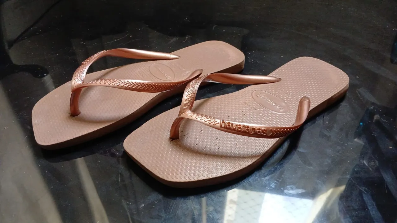 Sandálias Havaianas Rose Gold - n 35/36