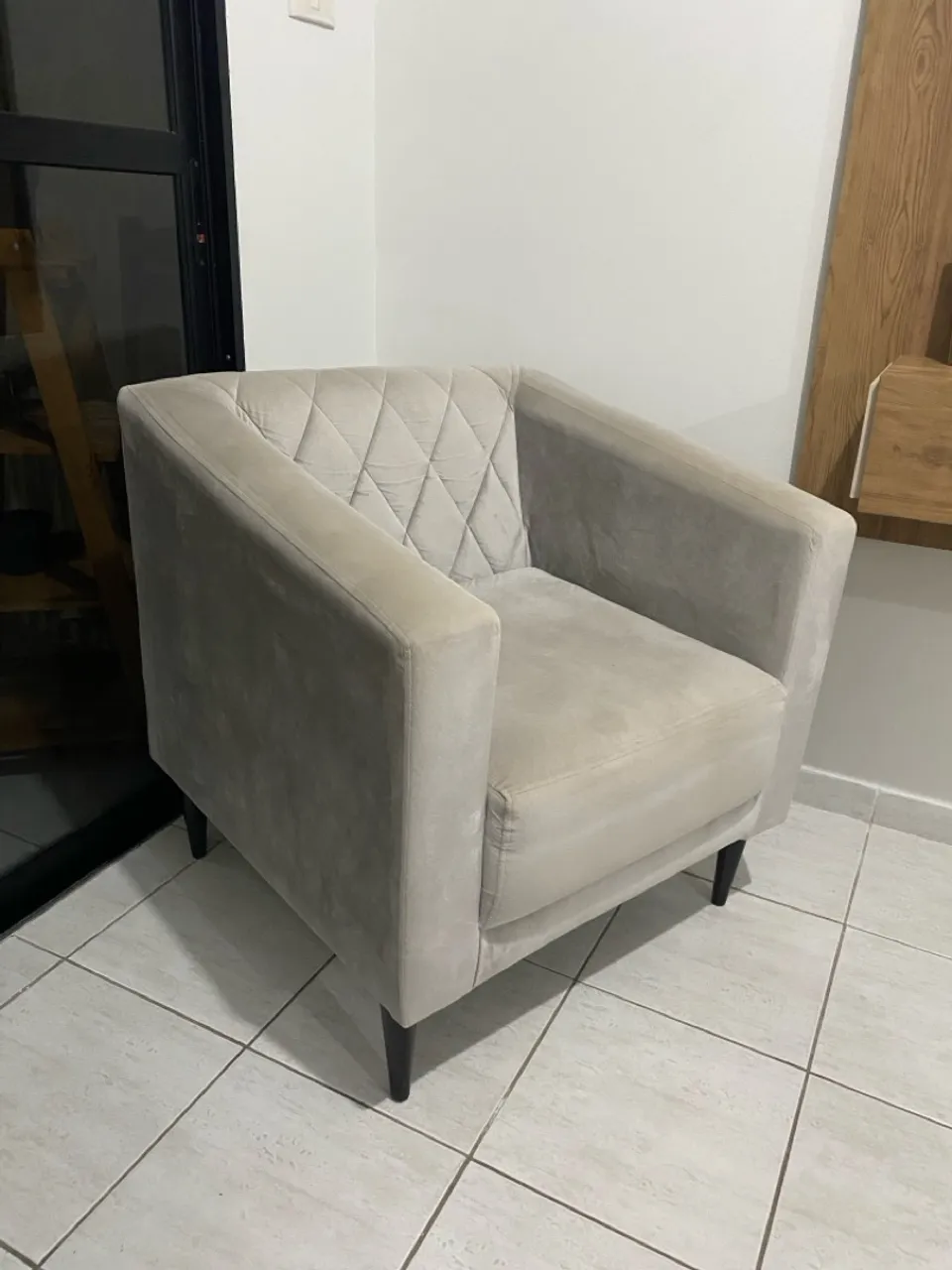 Poltrona Elegante em Veludo