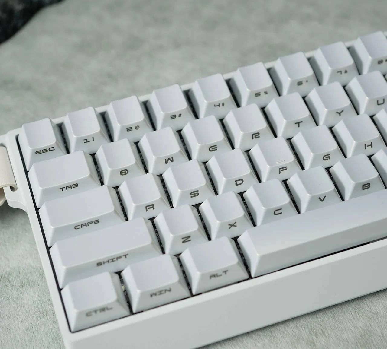 Teclado Magnético IYX Mu68 Pro Rappid Trigger - Foto 2