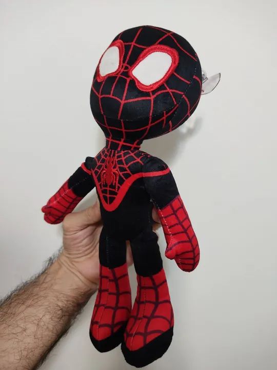Pelúcia Homem-Aranha Miles Morales 31cm - Foto 2