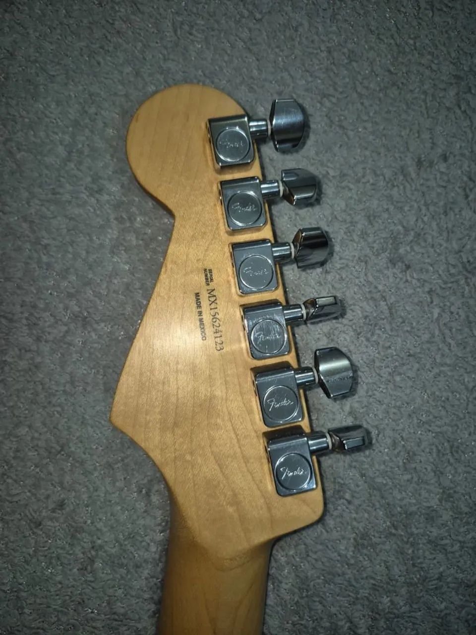 Fender Stratocaster Standard Mexicana 2015 - Arctic White - Usada - Foto 4