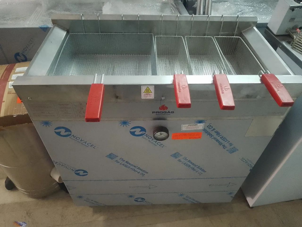 Fritadeira Industrial 4 Cestas a gás água e óleo - Nova