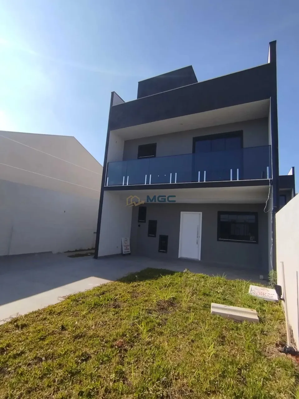 Sobrado com terraço Fazendinha, Curitiba/PR