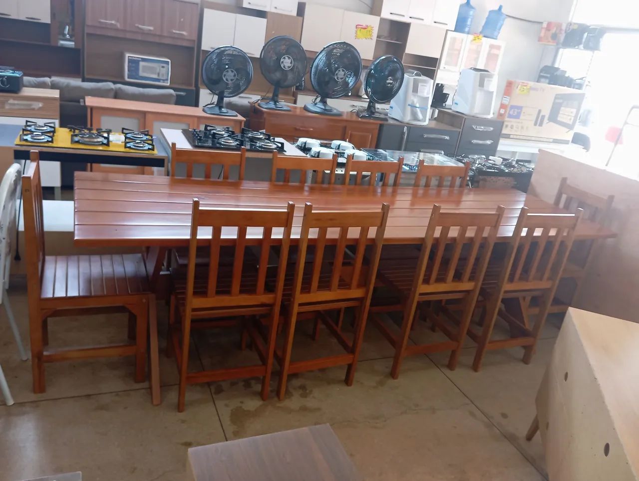 Mesa de Jantar de Madeira  - 10 Cadeiras - Foto 2