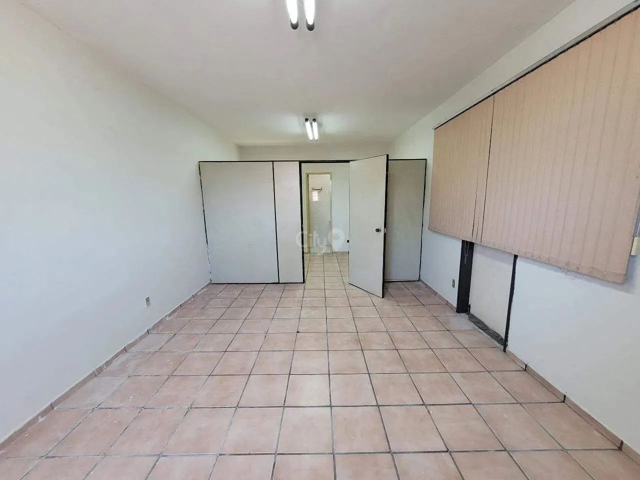 Alugue uma sala ampla no 1º andar, localizada na movimentada Av. Coelho Campos! - Foto 4