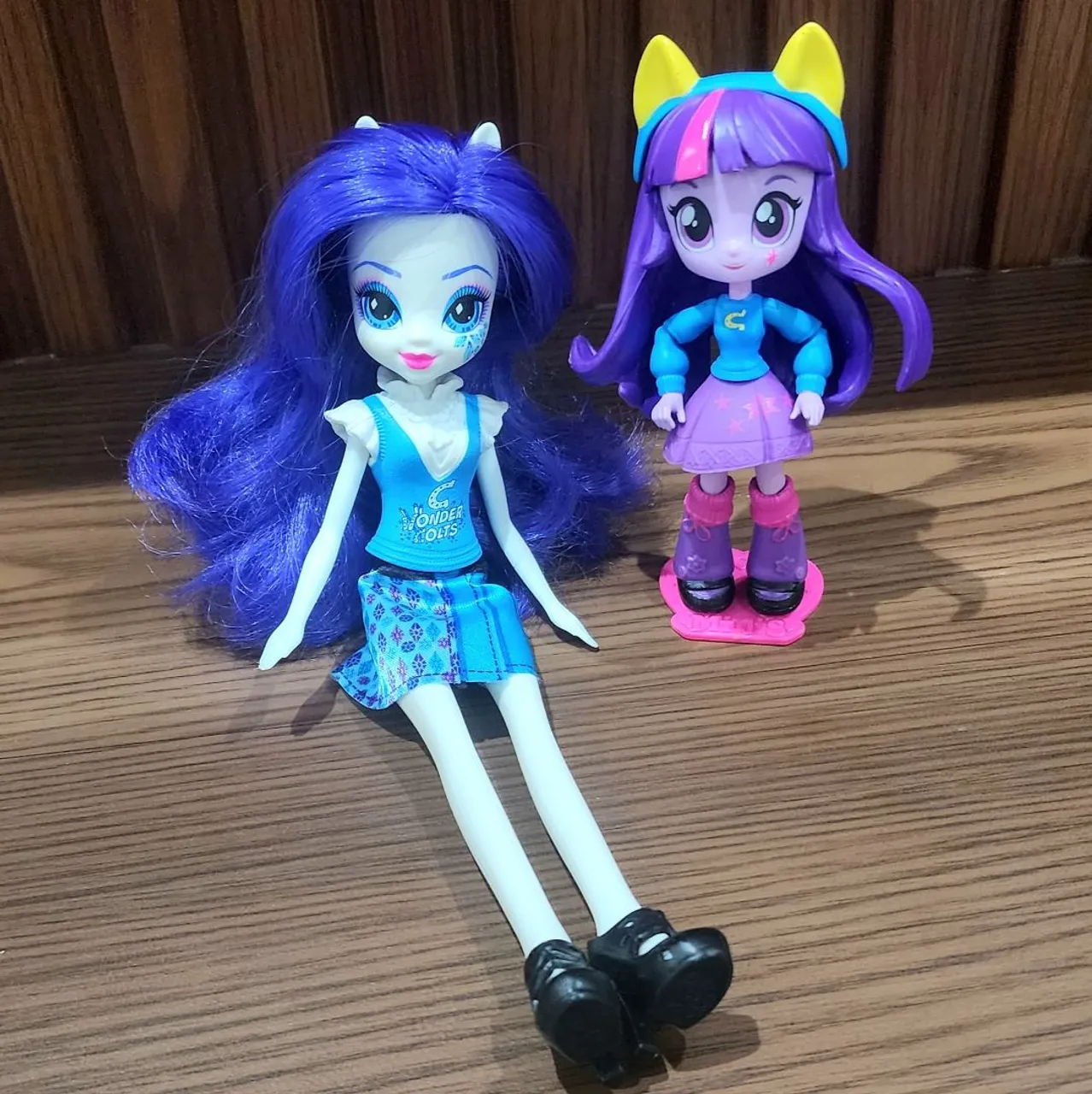 Vendo duas bonecas Equestria girls