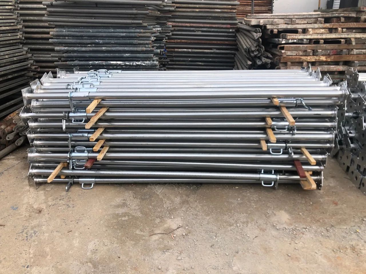 Escoras Metálicas 3,20M