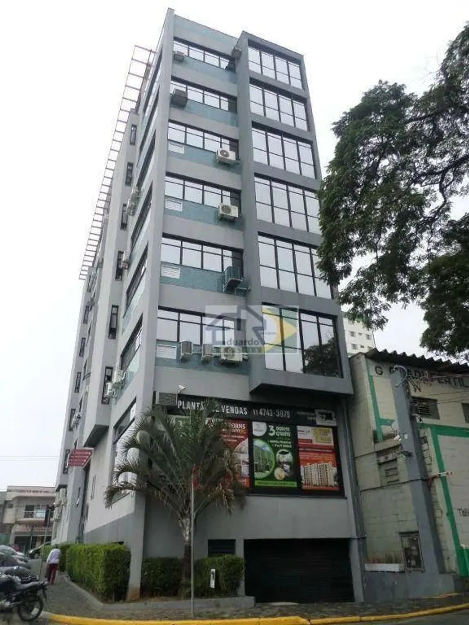 Sala Prédio Comercial com elevador para alugar, por R$ 2.923/mês - Centro - Suzano/SP (gar
