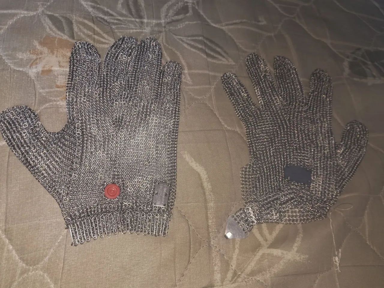 Par luvas de malha de aço novas  - Foto 2