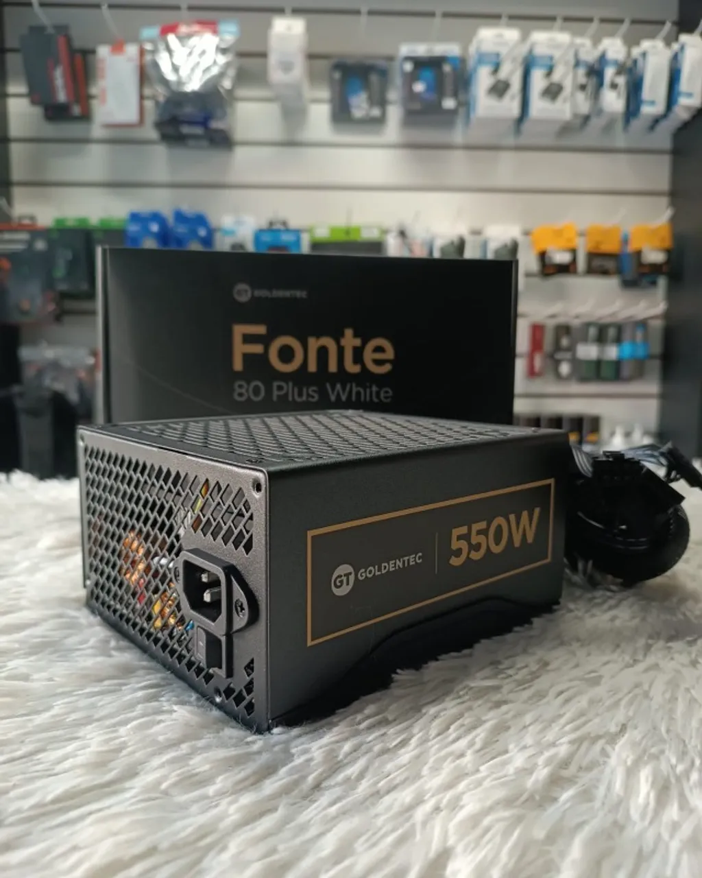 Fonte 550W Goldentec 80 Plus White - Conectores Robustos, Entrega Rápida e Garantia!
