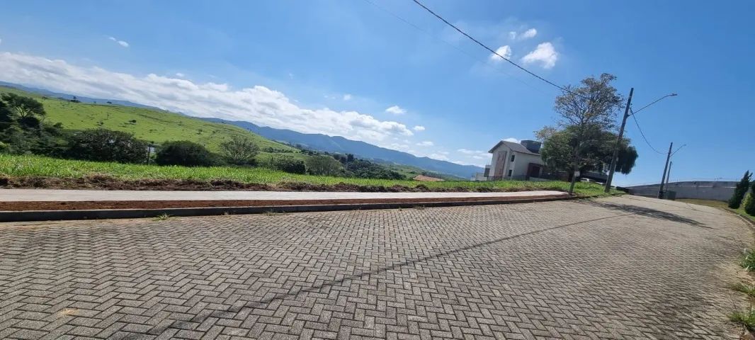 Foto - São José dos Campos - Condomínio Colinas do Parahyba