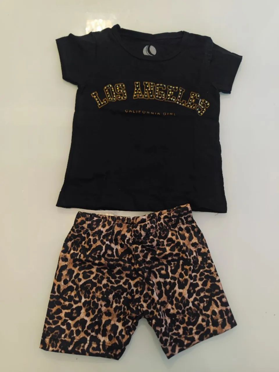 Conjunto infantil de camisa e shortinho 