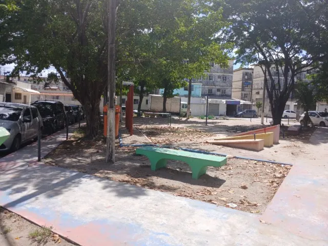 Vende-se Apto térreo duas entradas