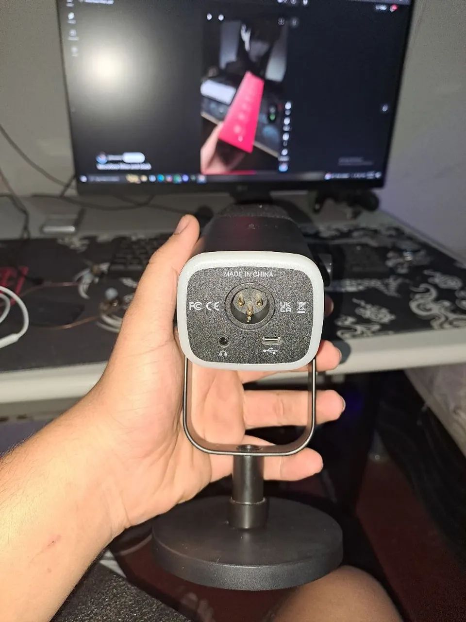 Fifine AM8 Dynamic Microphone with ARGB64252696726786122