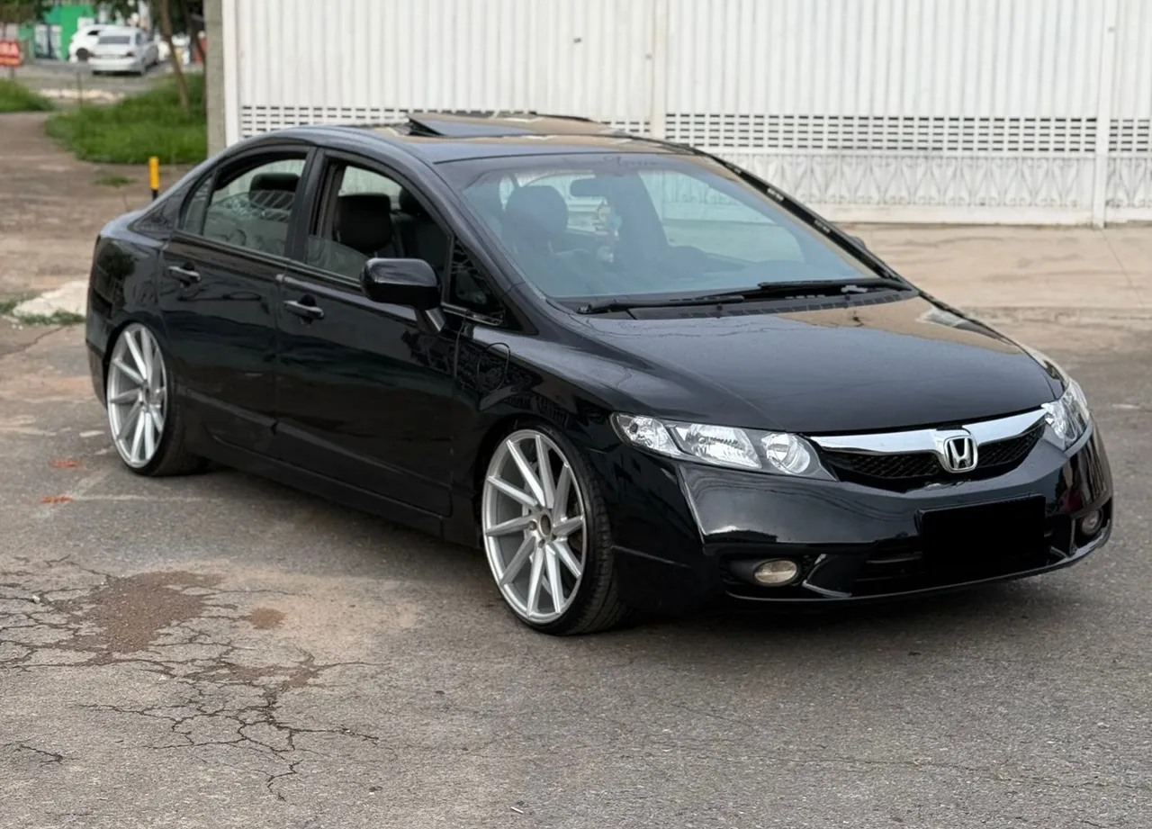 Civic Sedan LXS 1.8 Flex 16V Aut. 4p 2007/2008 R$32.900,00 (130.000Km)